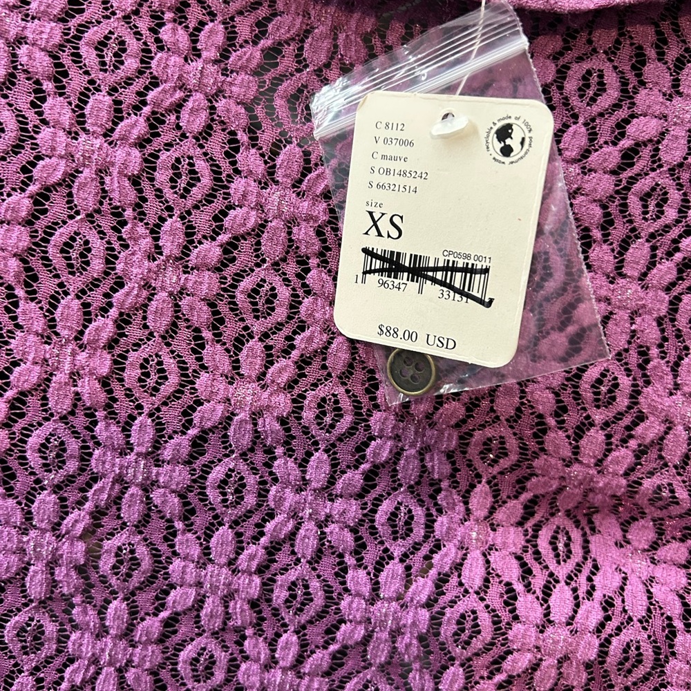 NWT Free People Size XS lace with metallic threads Front ruching, button down - Picture 3 of 9